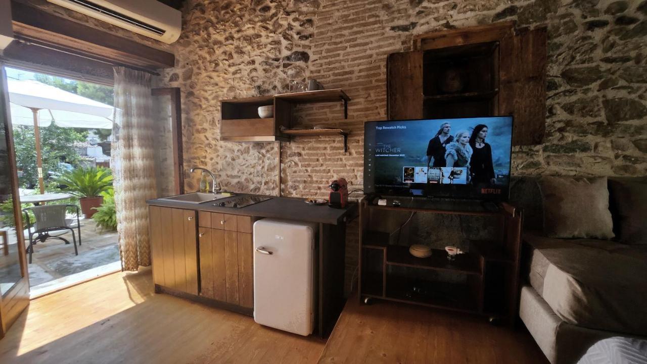 The Cellar Studios - By Avelink Спата Екстер'єр фото